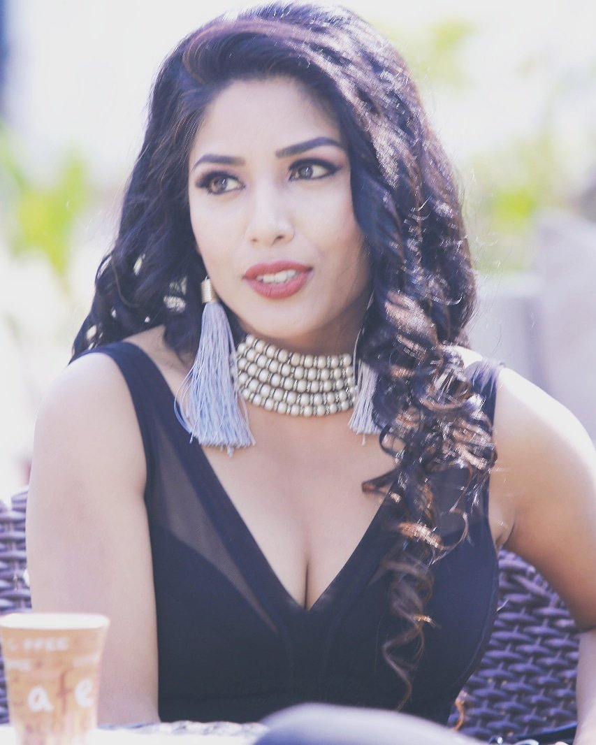 Made for Each Other (2020) Season 1 Episode 1 Flizmovies